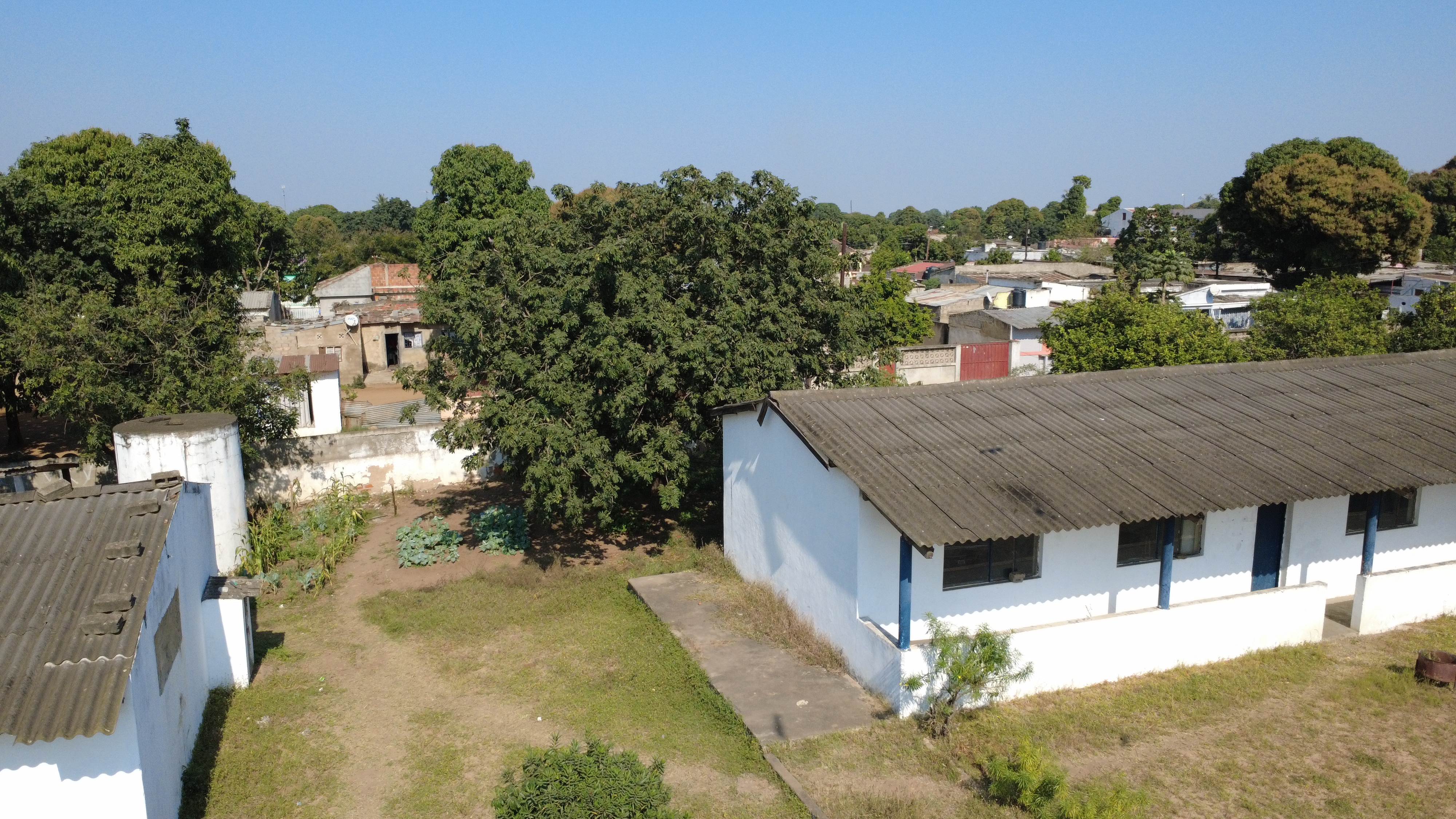 🏢 Excelente Oportunidade de Investimento: Complexo Escolar / Instalações Comerciais no Bairro Patrice Lumumba – Matola